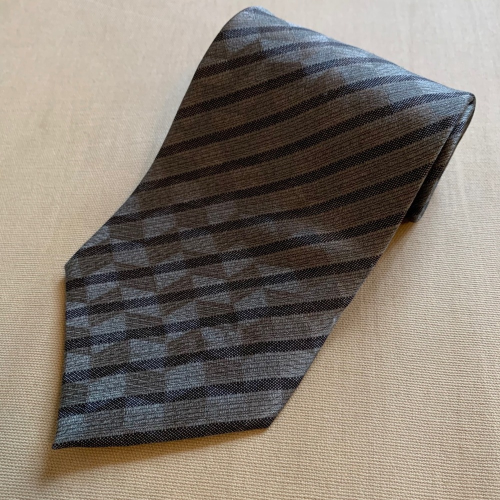 Tongue Tied Tom McLellon Mens 100% Silk Striped Neck Tie Greenwich Village NYC